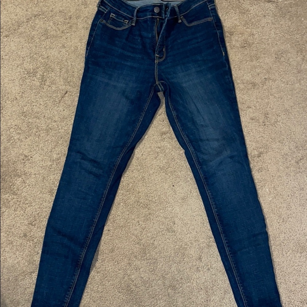 High waisted dark wash jeans